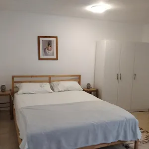 One Bedroom In Apartment